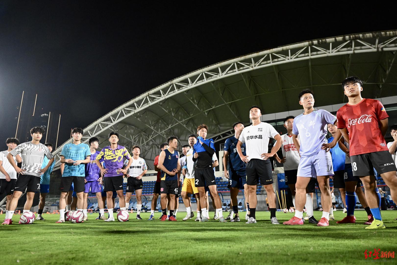 “川超”成都队集训，要颜值有实力，要实力有颜值！主教练：第二名和最后一名没区别